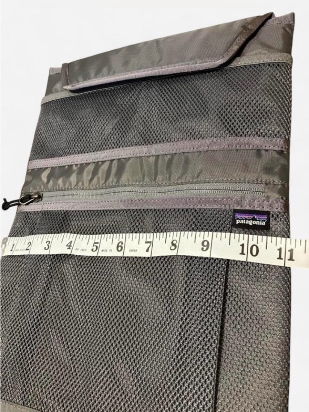 Patagonia Refugio Padded Laptop Sleeve 15” Gray Mesh Tech Travel Organizer Pouch - Picture 7 of 7